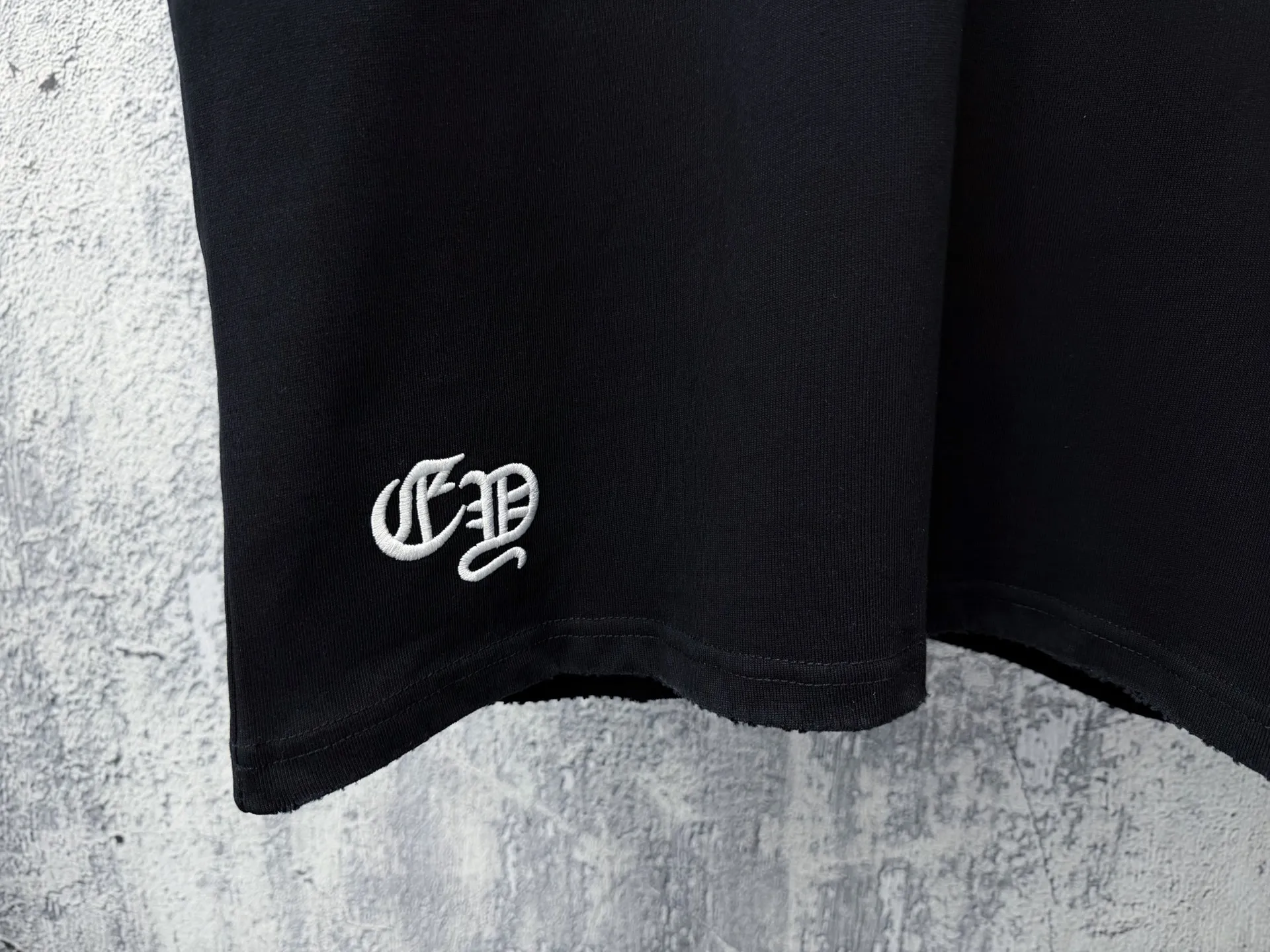 Quality 【Come Hearts 】 26ss ， ， 。 ， CH ， 。 ， ， Same Style Size：S—XL ：Black White
